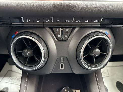 Used 2023 Chevrolet Blazer LT image 30