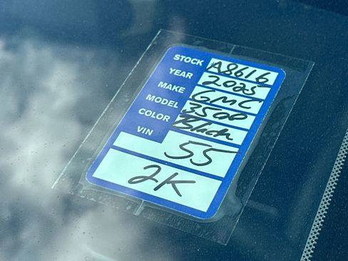 Used 2025 GMC Sierra 3500 Denali w/ Denali Reserve Package image 28