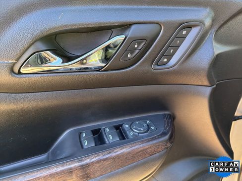 Used 2022 GMC Acadia Denali w/ Denali Ultimate Package image 13