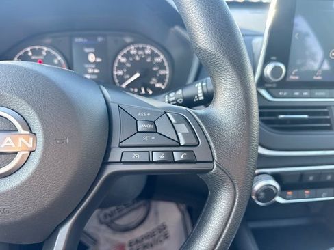 Used 2025 Nissan Altima 2.5 S FWD image 25