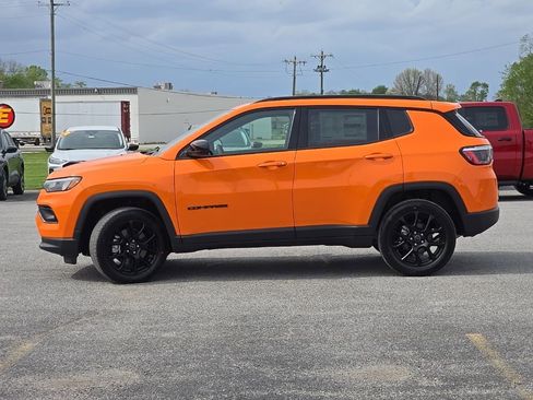 New 2026 Jeep Compass Latitude AWD/4WD image 4