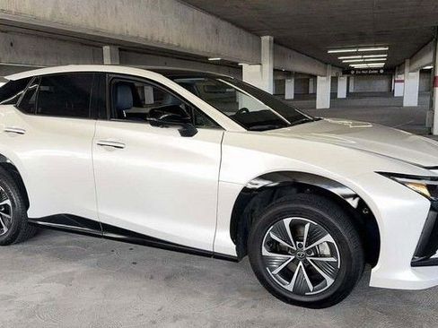 Certified 2023 Lexus RZ 450e Premium w/ Technology Package AWD/4WD image 1