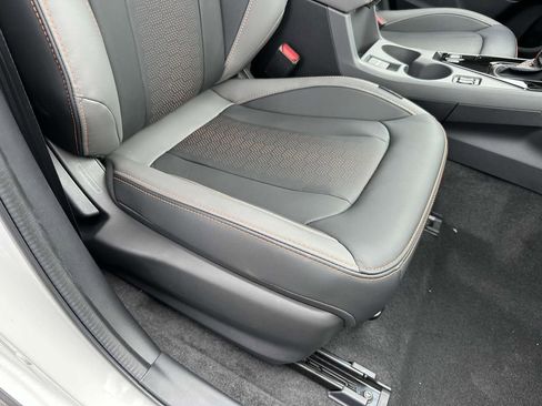 New 2025 Subaru Crosstrek 2.5i Limited w/ Popular Package #4A image 9