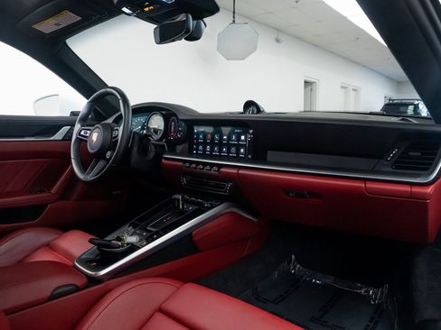 Used 2022 Porsche 911 Turbo S image 28