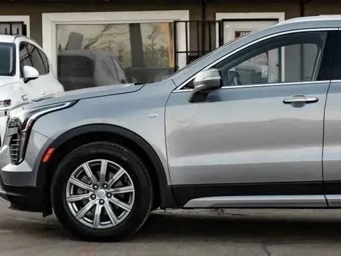 Used 2023 Cadillac XT4 Premium Luxury image 16