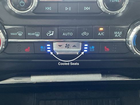 Used 2022 Ford F150 Lariat image 16