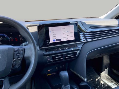 Used 2025 Toyota Camry LE FWD image 7