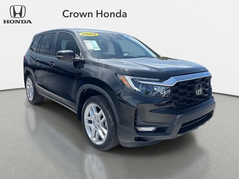 Certified 2025 Honda Passport EX-L image 6