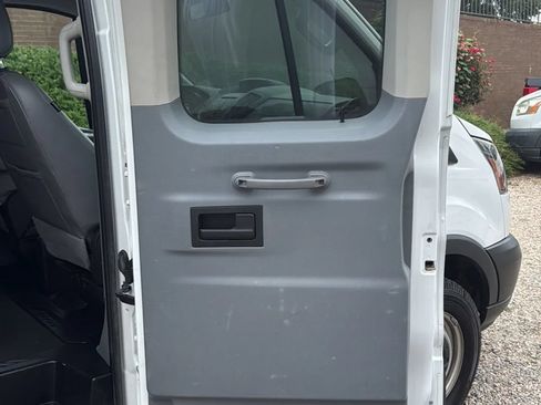 Used 2018 Ford Transit 350 XL RWD image 14