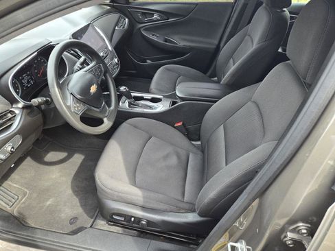 Used 2020 Chevrolet Malibu LT FWD image 9