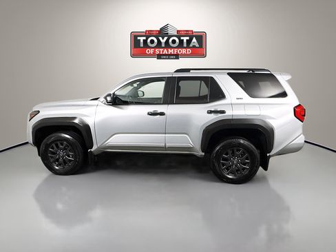 Certified 2025 Toyota 4Runner SR5 image 4