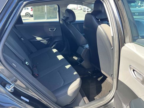 Used 2025 Kia K4 LXS image 31