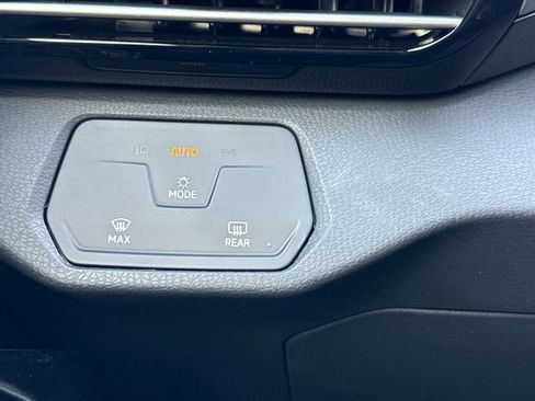 New 2026 Volkswagen ID.4 Pro image 41