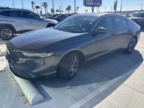 Used 2023 Honda Accord EX-L image 2