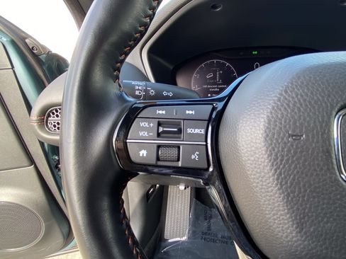 Used 2025 Honda HR-V Sport image 26