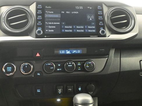 Used 2023 Toyota Tacoma TRD Sport image 17