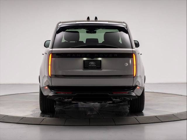 New 2026 Land Rover Range Rover SV AWD/4WD image 4