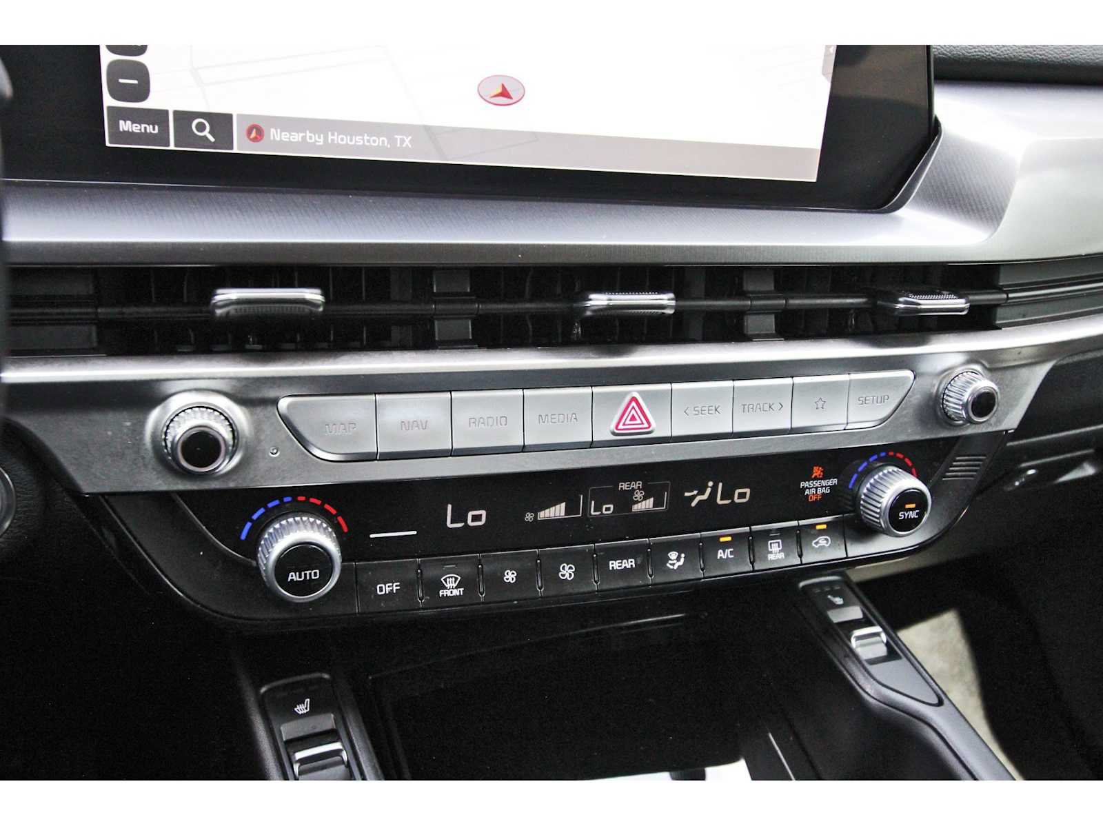 Used 2024 Kia Telluride S FWD image 26