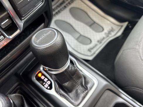 Used 2023 Jeep Gladiator Willys image 24