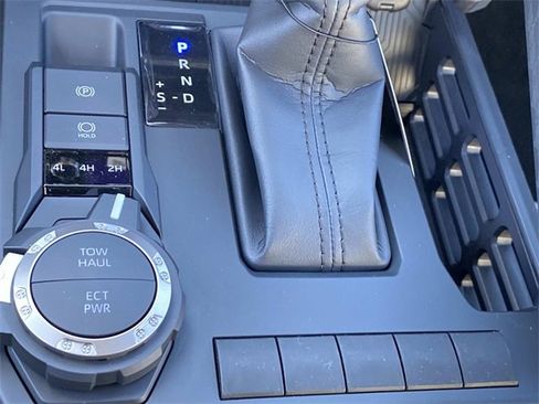 New 2025 Toyota Tacoma SR5 image 12