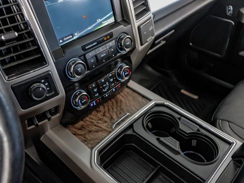 Used 2019 Ford F350 Lariat w/ Lariat Ultimate Package AWD/4WD image 24