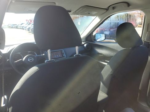 Used 2024 Nissan Kicks S image 12