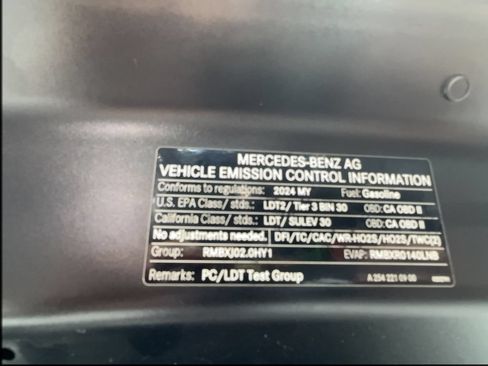 Used 2024 Mercedes-Benz GLC 300 4MATIC w/ Driver Assistance Package image 21