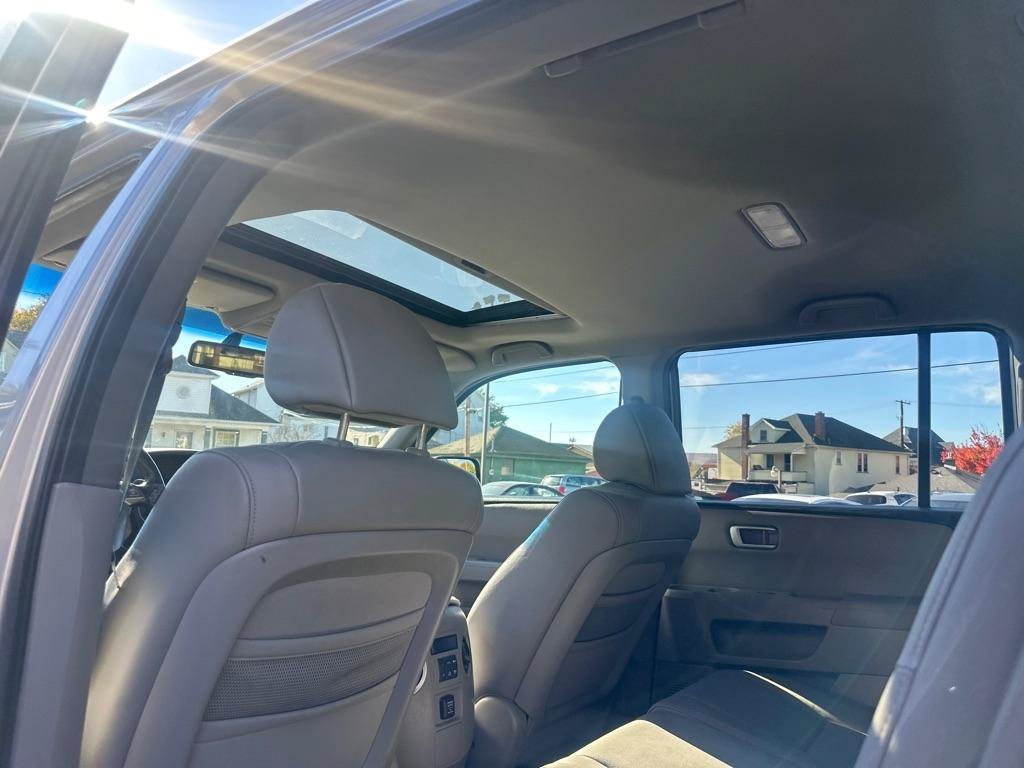 Used 2010 Honda Pilot EX-L image 24