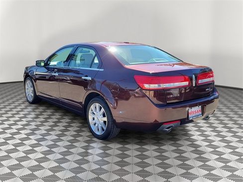 Used 2012 Lincoln MKZ image 4