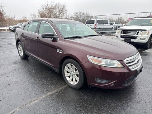 Used 2011 Ford Taurus SE image 1