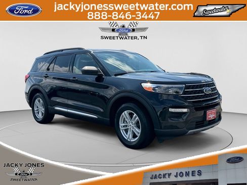 Certified 2021 Ford Explorer XLT w/ Equipment Group 202A AWD/4WD image 7