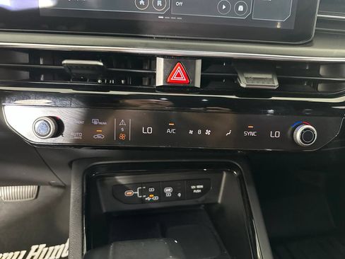 Used 2025 Kia K5 GT-Line w/ GT-Line Premium Package FWD image 21