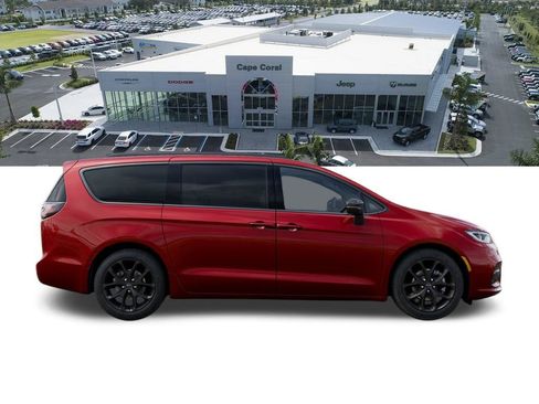 New 2026 Chrysler Pacifica Limited FWD image 21