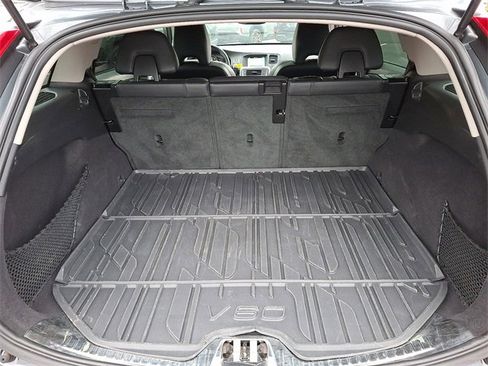 Used 2016 Volvo V60 T5 Cross Country w/ Convenience Package image 30