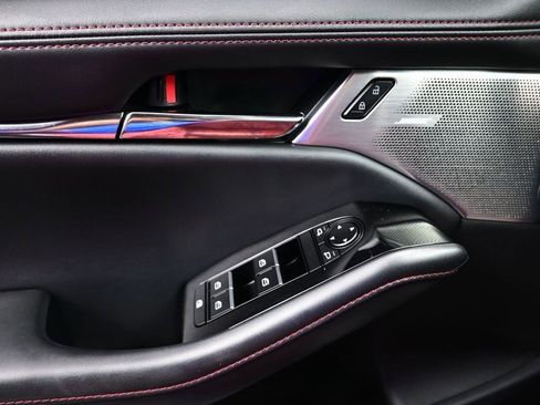 Used 2023 MAZDA MAZDA3 s image 14