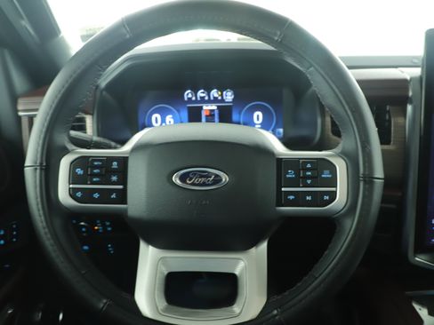 Used 2024 Ford Expedition Limited RWD image 12