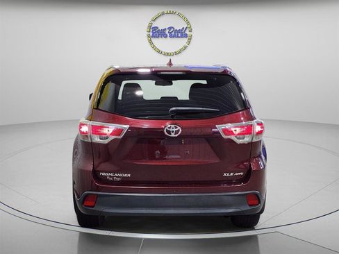 Used 2015 Toyota Highlander XLE image 5