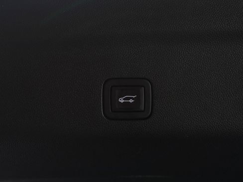 Used 2024 GMC Yukon XL Denali Ultimate image 19