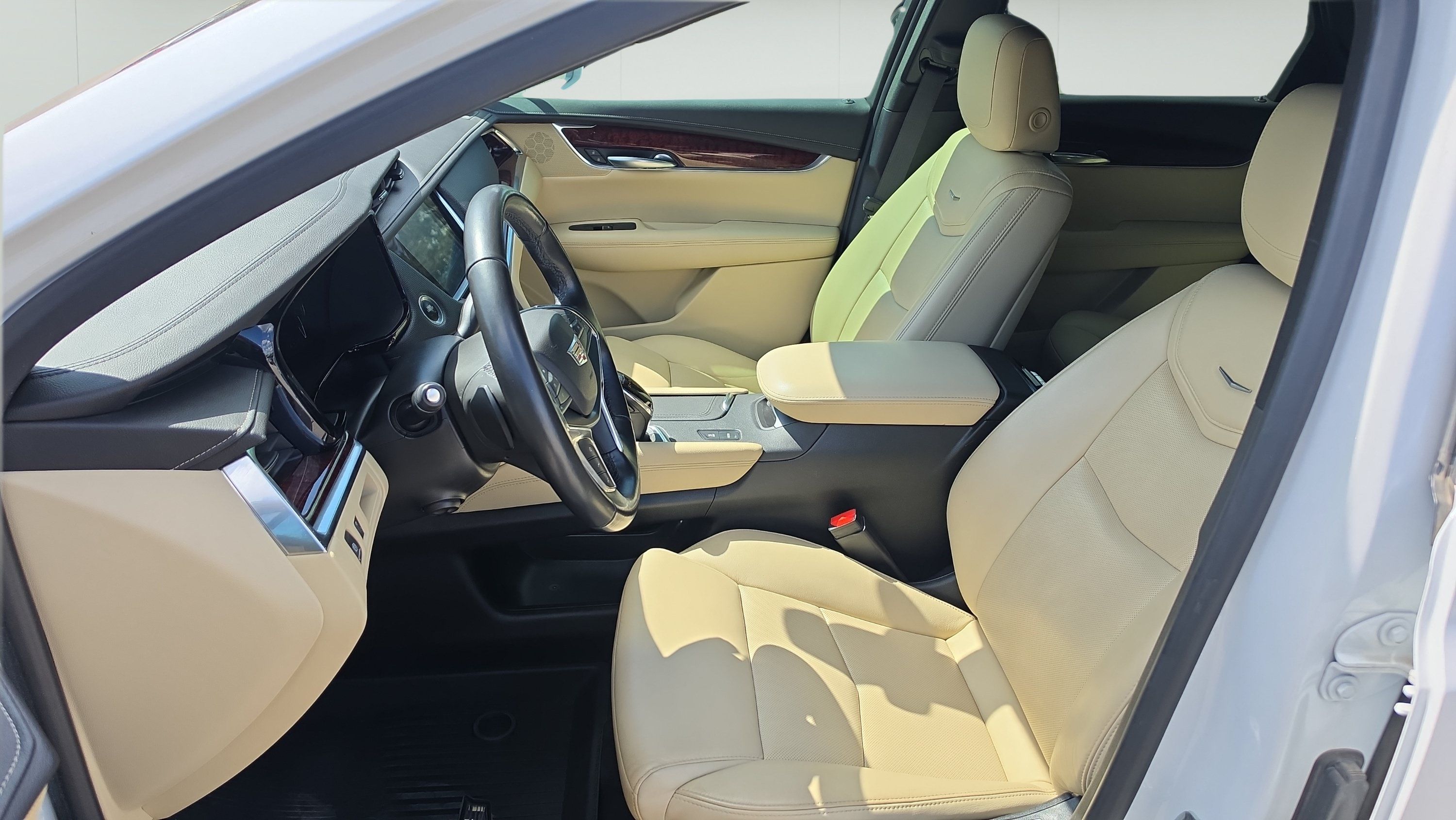 Used 2019 Cadillac XT5 Premium Luxury FWD image 9