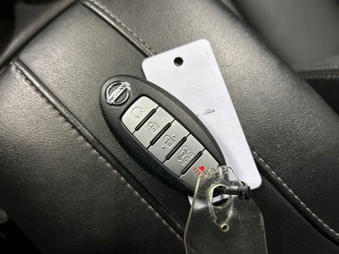 Used 2018 Nissan Rogue SL image 20