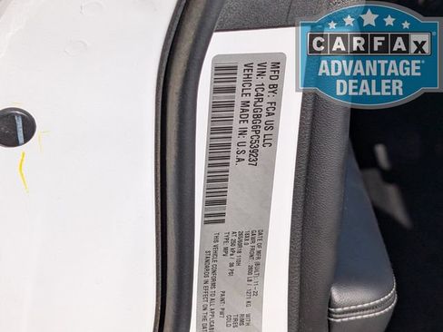 Used 2023 Jeep Grand Cherokee Limited w/ Luxury Tech Group II RWD image 39
