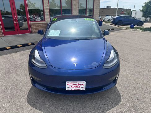 Used 2022 Tesla Model 3 RWD image 2