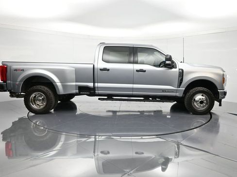 Used 2024 Ford F350 XLT image 5