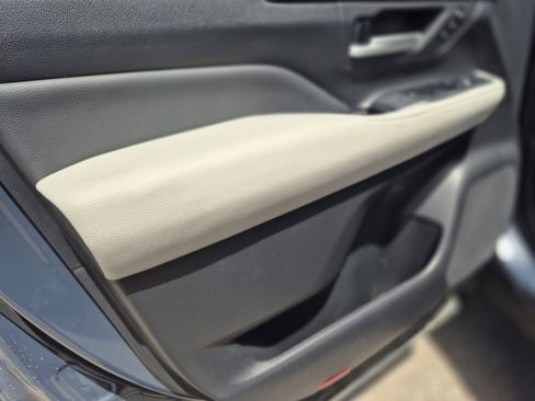 Used 2025 Toyota Grand Highlander AWD Hybrid image 14