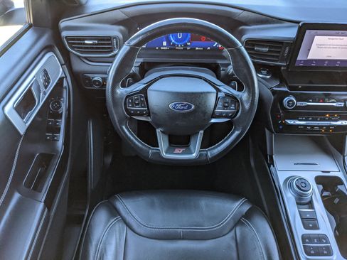 Certified 2022 Ford Explorer ST w/ Equipment Group 401A image 16