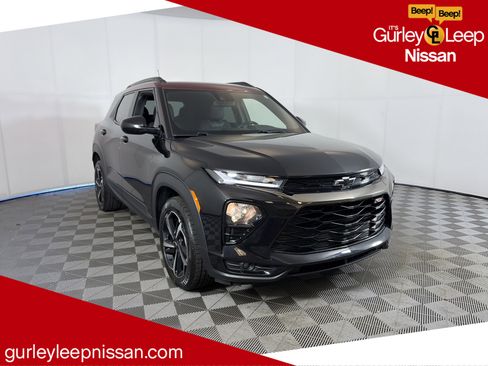 Used 2023 Chevrolet TrailBlazer RS FWD image 1