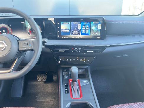 New 2026 Nissan Kicks SR image 17