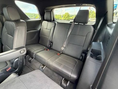 Certified 2023 Chevrolet Traverse RS AWD/4WD image 37