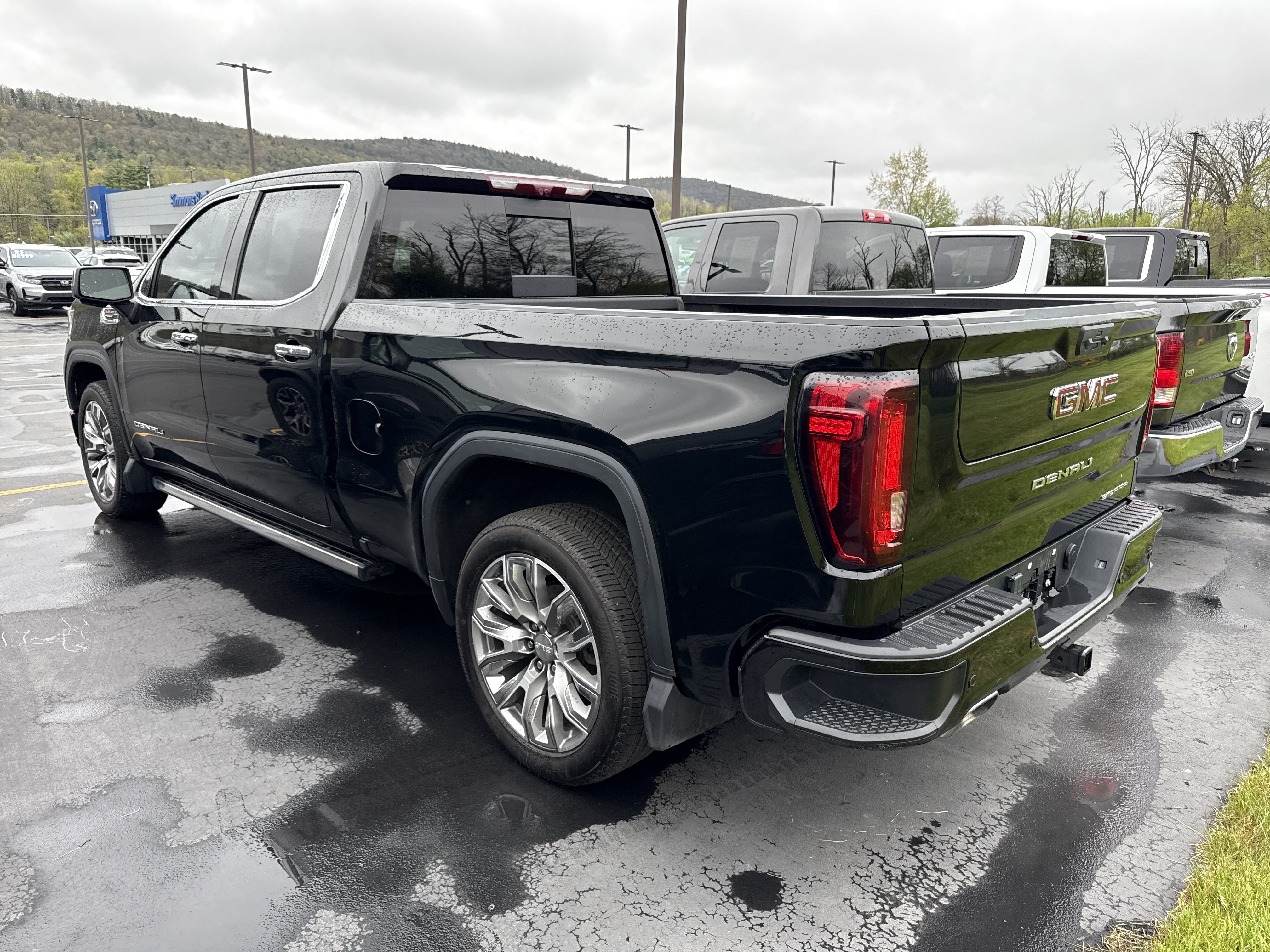 Used 2024 GMC Sierra 1500 Denali w/ Denali Reserve Package AWD/4WD image 5