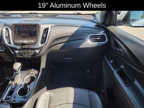 Used 2022 Chevrolet Equinox Premier FWD image 24